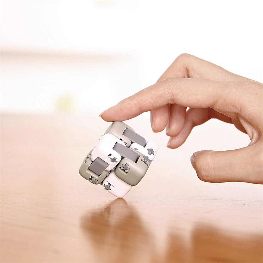 Fingertoppsleksak med byggklossar – stressleksak och spinner