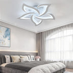 Modern LED Taklampa i Aluminium med Steglös Dimring och Fjärrkontroll