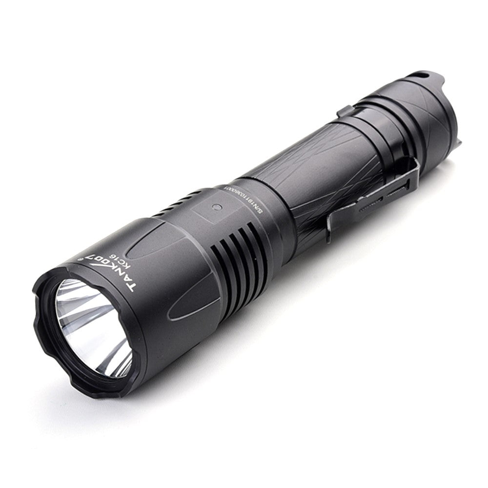 Taktisk ficklampa 1800 lumen – USB-C uppladdningsbar