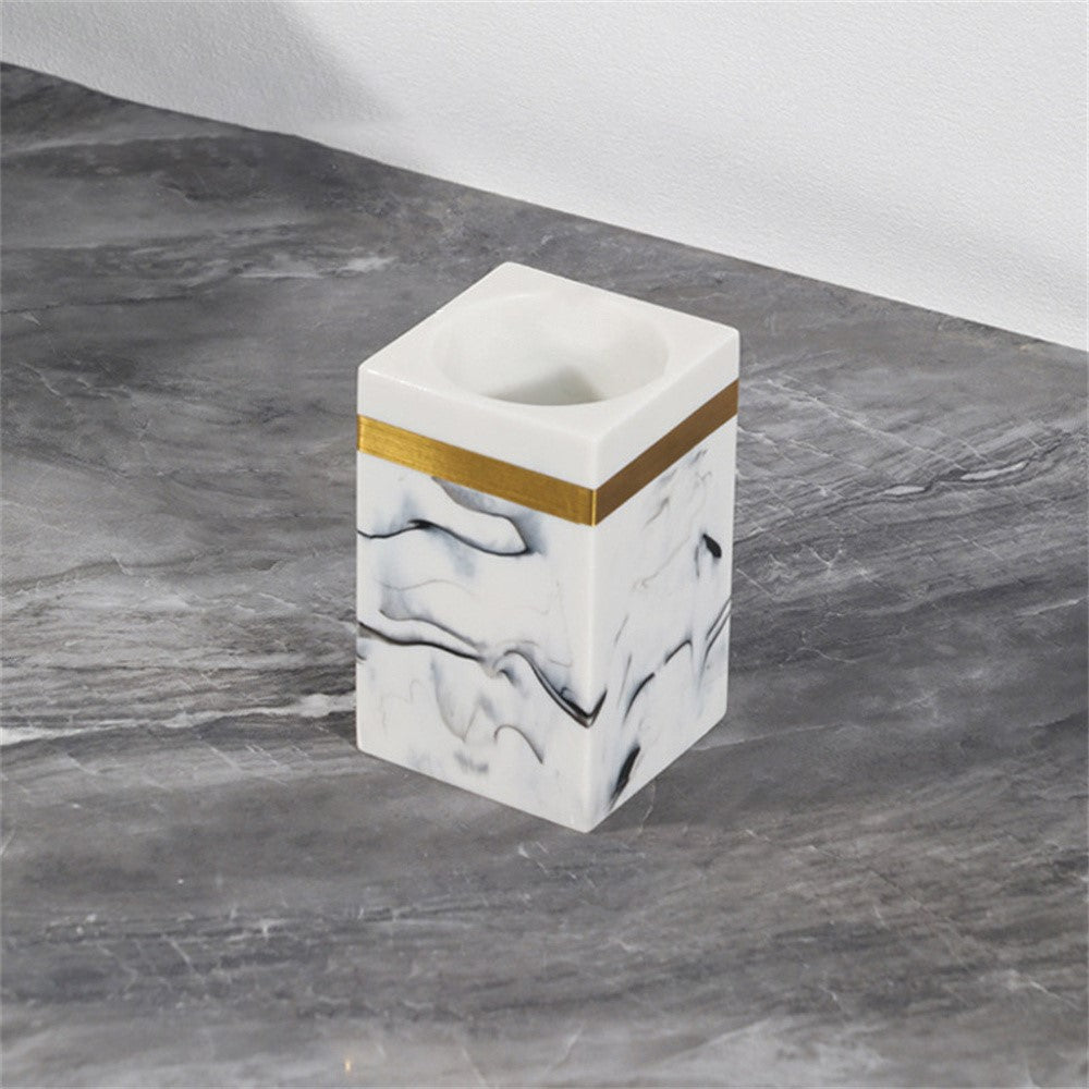 Resin-organizer – multifunktionell tandborsthållare och kammfack