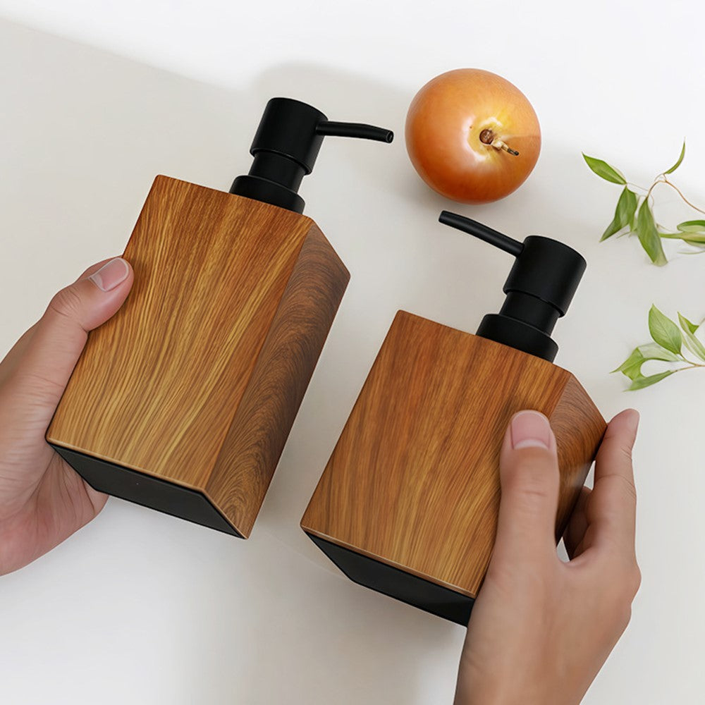 Dispenserflaska 500 ml med trälook – för schampo, tvål och lotion