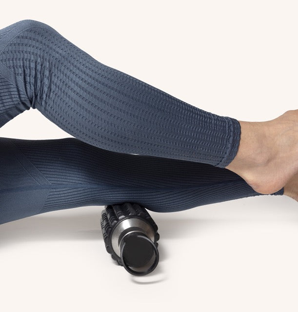 WaveWell 2-i-1 foam roller & vattenflaska